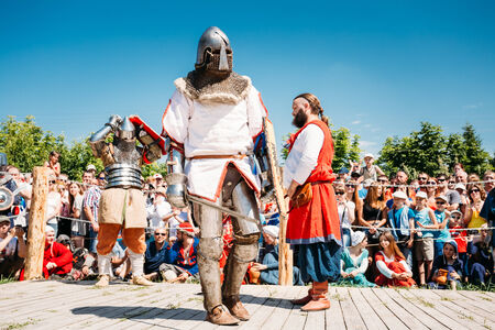 MINSK, BELARUS - JULY 19, 2014 Historical restoration of knightly fights on VI festival of medieval culture Our Grunwald, dedicated to 604 anniversary of Battle of Grunwald in Dudutkiのeditorial素材