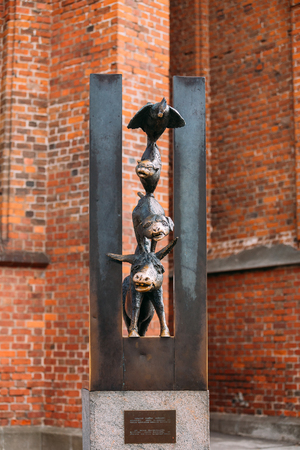 Bronze statue depicting the Bremen Town Musicians located in Rigaのeditorial素材