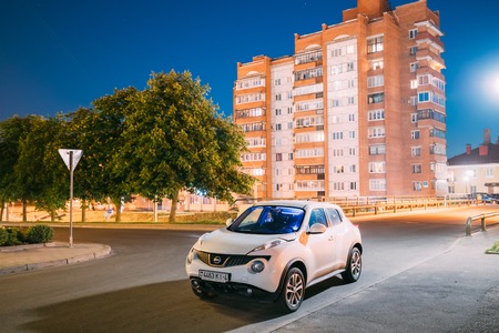 Grodno, Belarus. White Color Car Nissan Juke Parked In Street In Residential Area.のeditorial素材