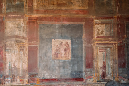 Pompeii, Italy. Ancient Frescoes In Wall Of Old Buildingの写真素材