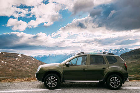 Aurlandsfjellet, Norway - June 13, 2019: Car Renault Duster SUV Parked Near Aurlandsfjellet Scenic Route Road.のeditorial素材