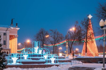 Gomel, Belarus. Main Christmas Tree And Festive Illumination On Lenin Square In Gomel. New Year In Belarus.の写真素材