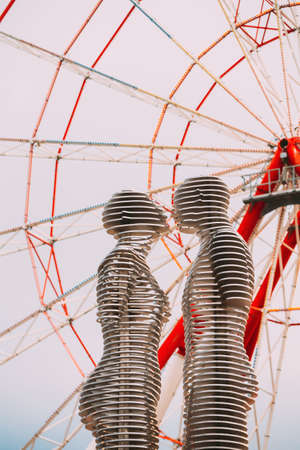 Batumi, Adjara, Georgia. Moving metal sculpture created by Georgian sculptor Tamara Kvesitadze in 2007, titled Man and Woman or Ali and Nino.のeditorial素材