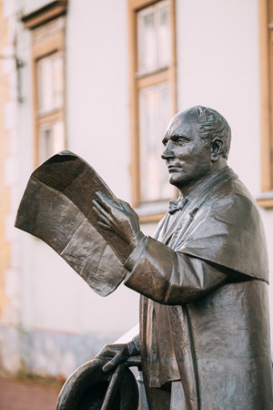 Parnu, Estonia. Statue Of Johann Voldemar Jannsen, One Of The Fathers Of Independence Movement In Estoniaのeditorial素材