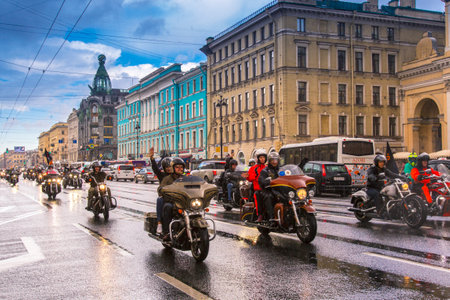 Petersburg Russia. Meeting motorcyclists in the city of St. Petersburg. Motorcycle race along the Nevsky Prospekt. Russia. 08/05/2017のeditorial素材