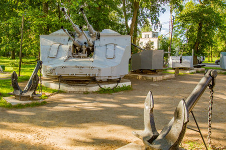 Exposition of artillery exhibits of the Second World War. Anti-aircraft installations. Ship anchors. Ship Gun Museum in Shlisselburg. Shlisselburg. Leningrad region.のeditorial素材