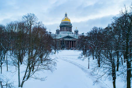 Saint Petersburg. Russia. St. Isaac's Cathedral. Winter. Winter trip to St. Petersburg. St. Isaac's Cathedral on a winter day. Museum complex in Russia. Guide to Russia. Architecture of Petersburg.の写真素材