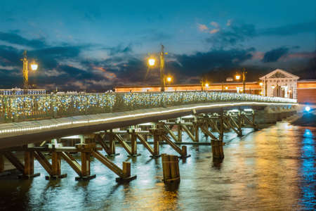 Christmas Petersburg on the background of a beautiful sky. New year in Russia. Christmas in the Russian Federation. New year eve in Saint-Petersburg. Bridge with garlands in the center of Petersburg.の写真素材