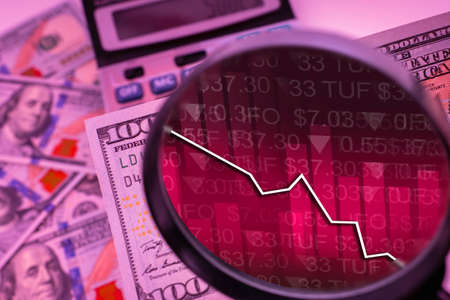 Falling stock indexes. The market is located in the red zone. Stock market news. Falling prices on the US stock exchange. The situation on Wall Street. Exchange information.の写真素材