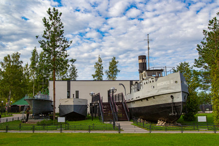Saint Petersburg. Russia. Museum "Osinovets". Soviet ships. Naval Museum in St. Petersburg. Ships next to the museum building. The road of life. The memory of the second world war. 08/16/2018のeditorial素材