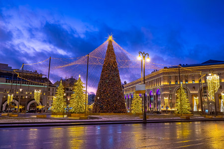 Moscow. Russia. Christmas tree in city center. New Year tree in evening Moscow. Christmas celebrations in Russia. New Year decorations of city streets. Russia on a winter night. Holidays in Moscowのeditorial素材