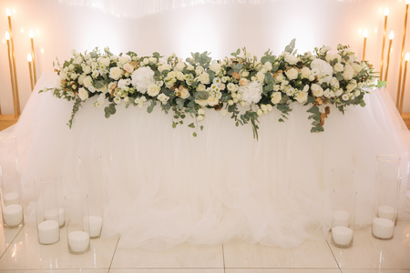 Floral decoration on the wedding in restaurantの写真素材