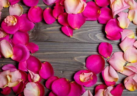 flowers heart on wood panel. Valentines background.の写真素材