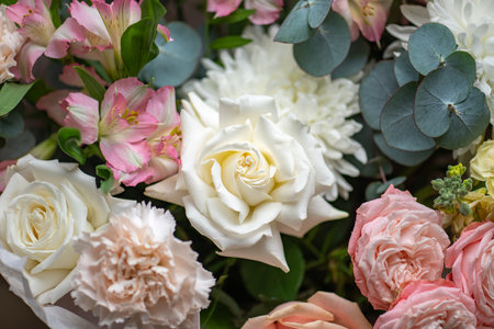 Beautiful Bouquet of Pink and White Rosesの写真素材