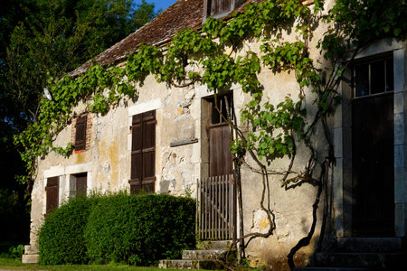 Apremont-sur-Allier village in Franceのeditorial素材