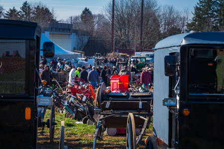 Gordonville, PA, USA - March 10, 2018: A large crowd gathers at the annual Lancaster County Mud Sale at the Gordonville Fire Company.のeditorial素材