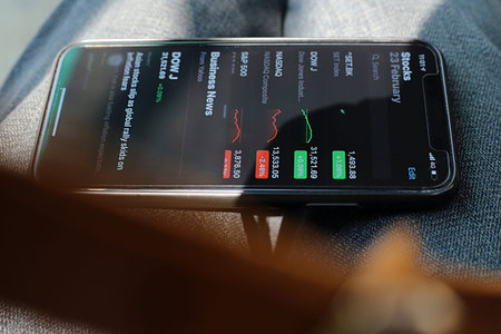 February 23, 2021 Stock markets around the world continue sideways and declines. Investors continue to monitor. So as not to miss any investment opportunitiesのeditorial素材