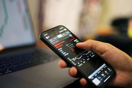 Screenshot of buying male stocks and futures markets in Thailand on 5 May 2021

By seeing the price increase After the news, the number of covid-19 infected people decreased a lot.のeditorial素材