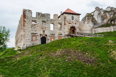 Rabsztyn, Poland - May 04, 2012: Ruins of the castle Rabsztyn on the trail of eagle nests.のeditorial素材