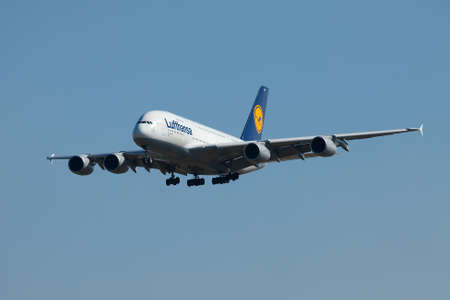 BUDAPEST - OCTOBER 02: Lufthansa Airbus A380 airliner on final approach on October 02, 2011 in Budapest. The A380 is currently the largest passenger airliner. This new one is the 8th in Lufthansa's fleet. It is the first time an A380 lands at Budapest Lisのeditorial素材