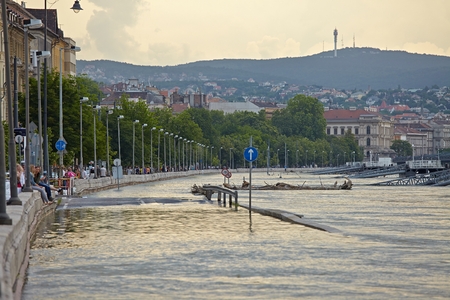 BUDAPEST, HUNGARY - JUNE 6: People at the flooding river Danube, June 6th 2013. Record breaking water level is expected in a few days.のeditorial素材
