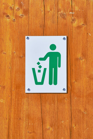 Dustbin sign closeup