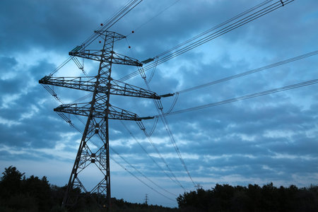 Electric line high voltage