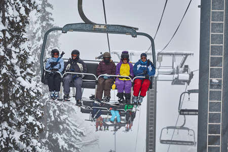 Skiers on ski liftのeditorial素材
