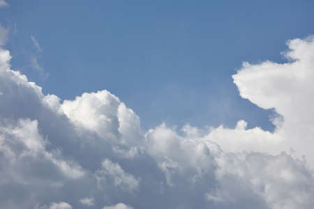 Clouds in blus ksyの写真素材