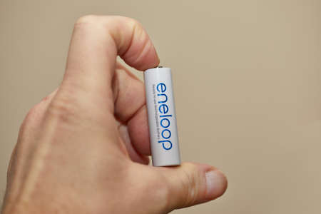 1.5 Volt AA Battery in handのeditorial素材