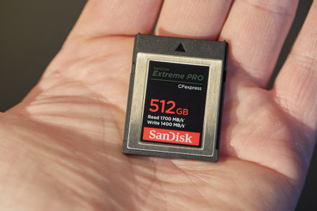 CFexpress memory card, CF expressのeditorial素材