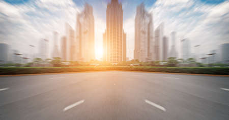 The sunset of the busy roads of major citiesの写真素材