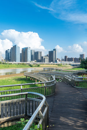 Daytime shot of the city skyline
