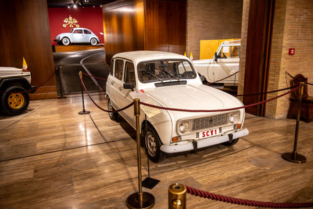 CittÃ  del Vaticano, Vaticano - Stato della CittÃ  del Vaticano - 11-22-2022: The humble Renault 4, famously used by Pope John Paul II, exhibited at the Vatican Museumsのeditorial素材