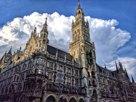 Germany, Bavaria, Munich, Marienplatz. View of City hall (Neues Rathaus) in the city center of the Bavarian capital with blue skyのeditorial素材
