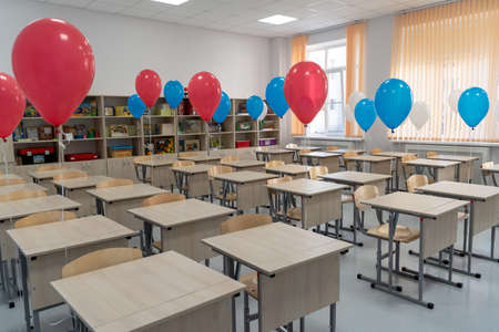 smart class met students after the holidaysの写真素材