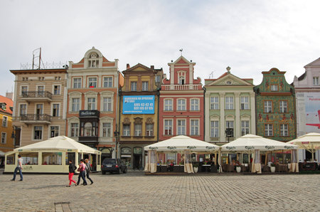 POZNAN, POLAND - MAY 09: Old Market Square on MAY 09, 2012 POLAND. Old Market square is the center of tourism at Poznan and the most beautiful part of the cityのeditorial素材