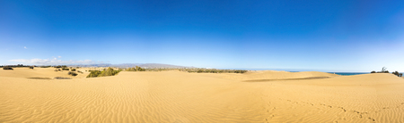 Maspalomas Dunes on the coast of Atlantic ocean on Gran Canaria, Canary islands, Spainの写真素材