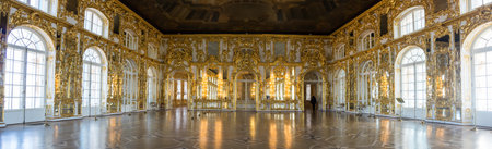 SAINT-PETERSBURG, RUSSIA - March 14, 2015: Interior of one of the halls in Catherine's Palace in Tsarskoye Selo (Pushkin), 30 km south of Saint- Petersburg, Russiaのeditorial素材