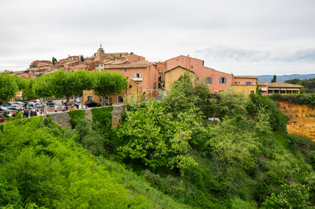 ROUSSILLON, FRANCE - MAY 03, 2015: View on the beautiful medieval village of Roussillon. It ochre village is included in list of "The most beautiful villages of France"のeditorial素材
