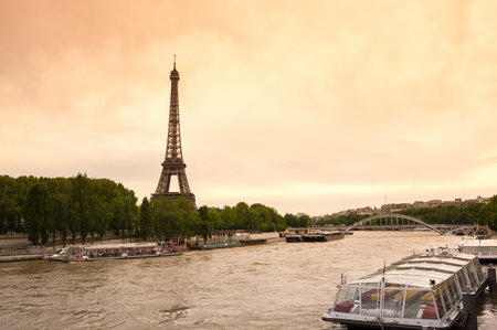 PARIS, FRANCE - MAY 07, 2015: View from river Seine at famous Tour Eiffel in the evening, Paris, Franceのeditorial素材
