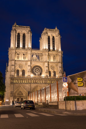 PARIS, FRANCE - MAY 07, 2015: Notre-Dame de Paris (French for "Our Lady of Paris") is a medieval Catholic cathedral on the Ile de la Cite in Paris, France. The cathedral is widely considered to be one of the finest examples of French Gothic architecture, のeditorial素材