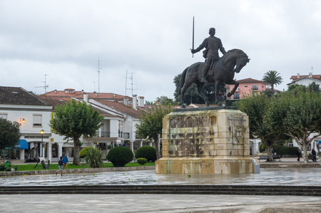 BATALHA, PORTUGAL - OCTOBER 17, 2015: Monument of Nuno Alvares Pereira, one of Portugal most important national heroes, Batalha, Portugalのeditorial素材