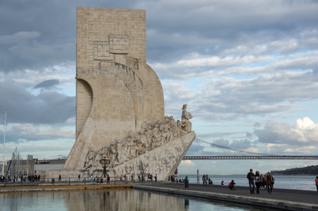 LISBON, PORTUGAL - OCTOBER 13, 2015: Monument to the Discoveries is a monument on the northern bank of the Tagus River estuary, in Lisbon, Portugal. The monument celebrates the Portuguese Age of Discovery (or Age of Exploration) during the 15th and 16th cのeditorial素材