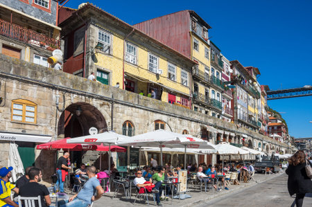 PORTO, PORTUGAL - OCTOBER 21, 2015: Street of the old town of Porto, the second largest city in Portugal after Lisbonのeditorial素材