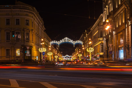 SAINT- PETERSBURG, RUSSIA - DECEMBER 27, 2015: Nevsky prospect in the New Year's Eve in the evening light, Saint-Petersburg, Russiaのeditorial素材
