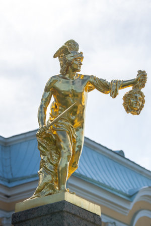SAINT- PETERSBURG, RUSSIA - JULY 11, 2016: Statue of Perseus in the garden of Lower Park in Peterhof, Saint Petersburgのeditorial素材
