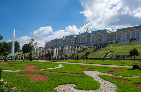 SAINT- PETERSBURG, RUSSIA - JULY 11, 2016: Grand Peterhof Palace and fountains of the Grand Cascade in Peterhof, Saint-Petersburg, Russiaのeditorial素材