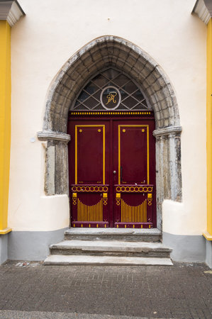 TALLINN, ESTONIA - 24 FEBRUARY, 2019: Street of old Tallinn, capital of Estonia.のeditorial素材