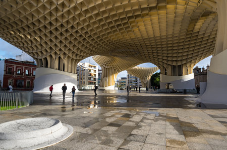 SEVILLE, SPAIN - 06 APRIL, 2019: Metropol Parasol is a wooden structure located at La Encarnacion square, in the old quarter of Seville, Spainのeditorial素材